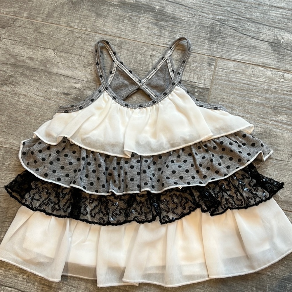 Baby Sara top 2T